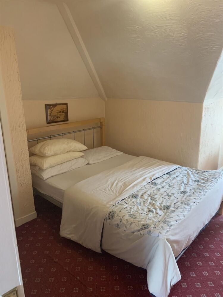 TOWN CENTRE POST OFFICE & STATIONERS WITH FAMILY APARTMENT ON DALBEATTIE HIGH STREET