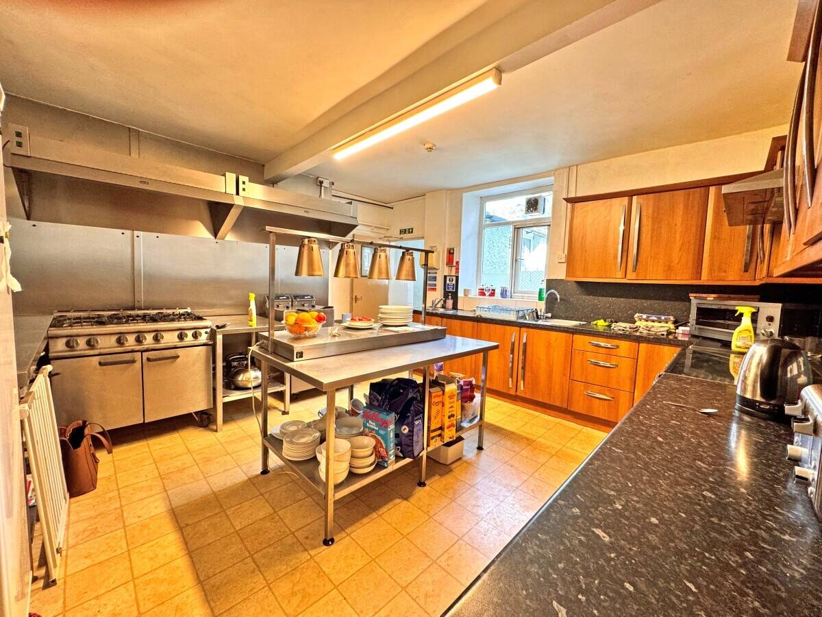 COUNTY DURHAM - VILLAGE GUEST HOUSE WITH RESTAURANT AND BAR Photo 14