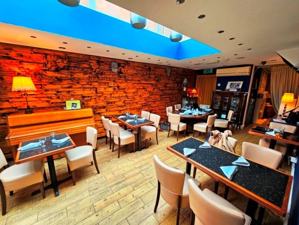 SUPERBLY FITTED 90-COVER RESTAURANT FOR SALE IN SOUTHEND-ON-SEA, ESSEX Photo 14