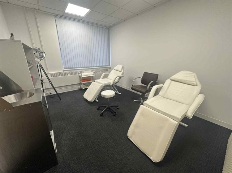 Service Industry For Sale in Hull Photo 14