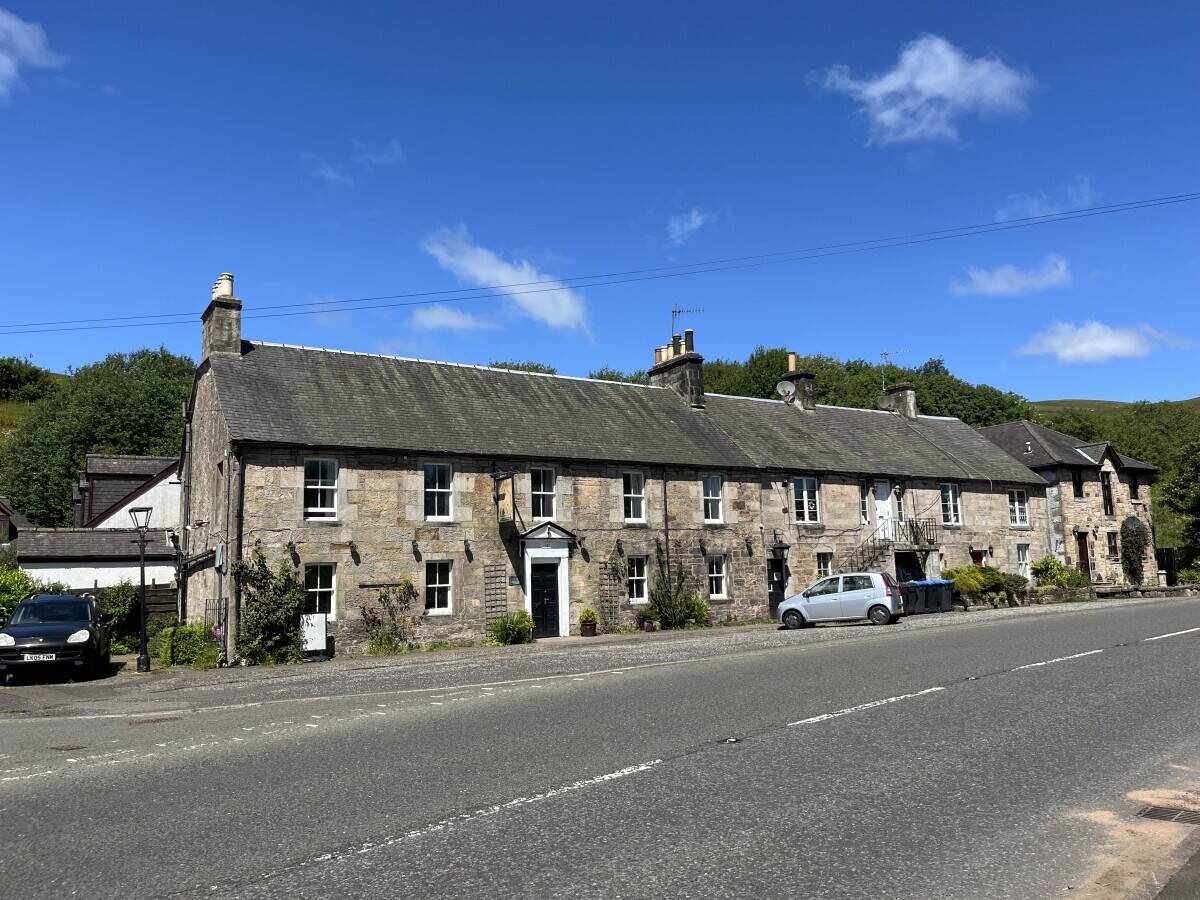 Small Country Hotel for sale 15 miles from Edinburgh Castle