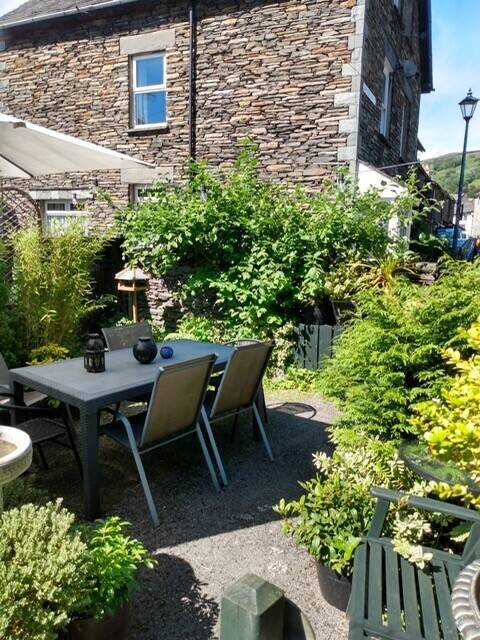 Leasehold Guest House Hotel Bed and Breakfast Business Living Accommodation Ambleside Lake District Photo 4