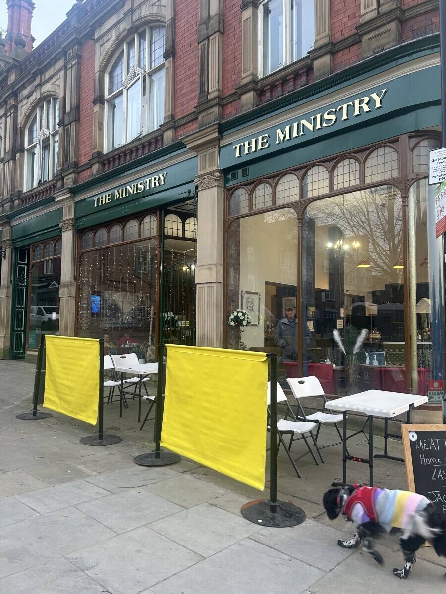 Coffee shop selling hot and cold food and drinks