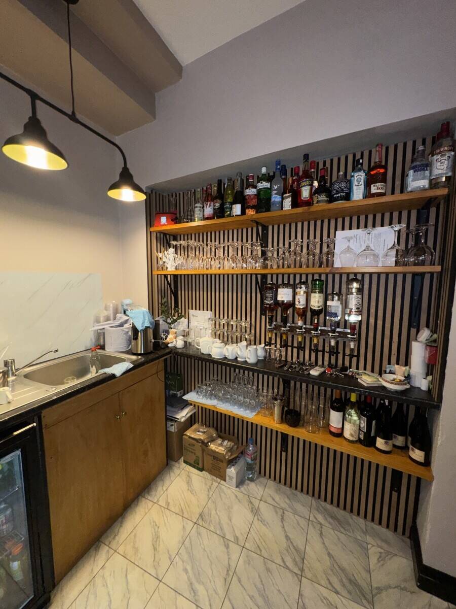 Wembley restaurant for sale Photo 13