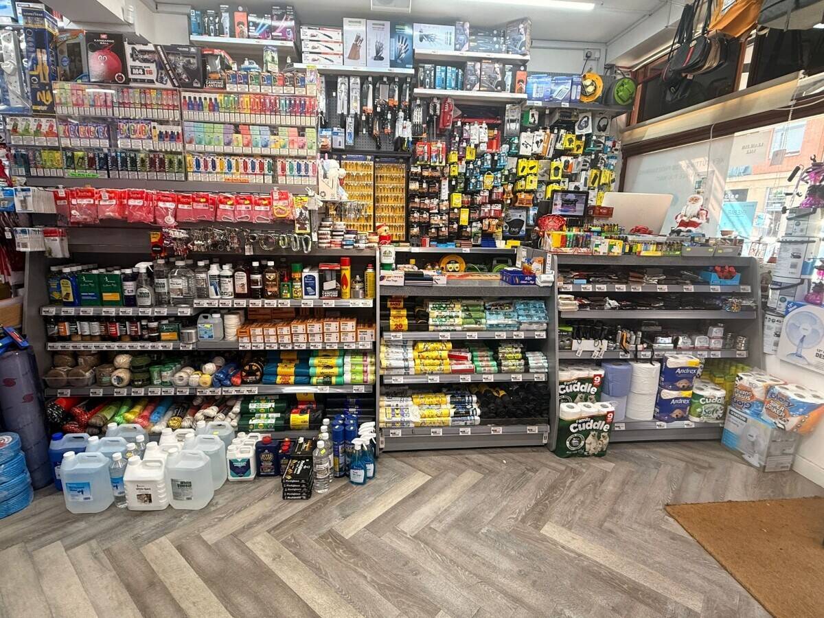 Household goods shop for sale in Hitchin!