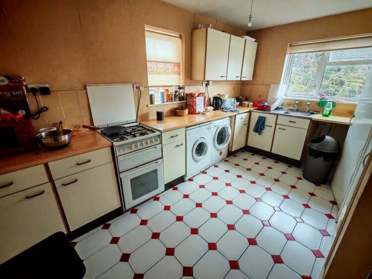 Established Fish & Chip Takeaway with Accommodation in Cannock Photo 14
