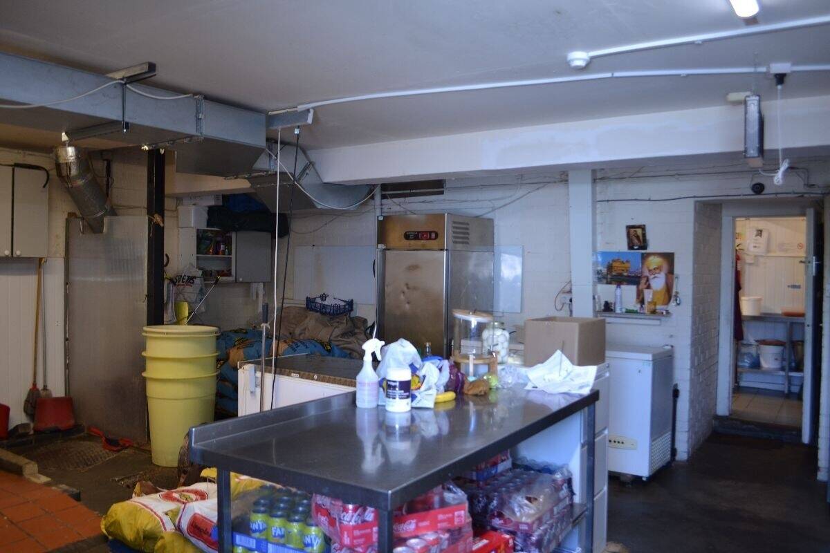 4.5k Weekly Sales Fish & Chip Shop in a Prime High-Footfall Location – Excellent Growth Potential Photo 14