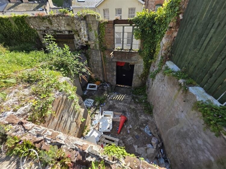 Auction Lot: Development Land with lapsed planning, Torquay For Sale in Torquay Photo 14