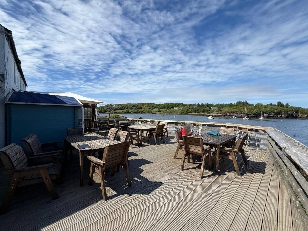A Simply Outstanding Waterfront Bar & Restaurant in Unspoilt Wester Ross (ref 1821) Photo 14