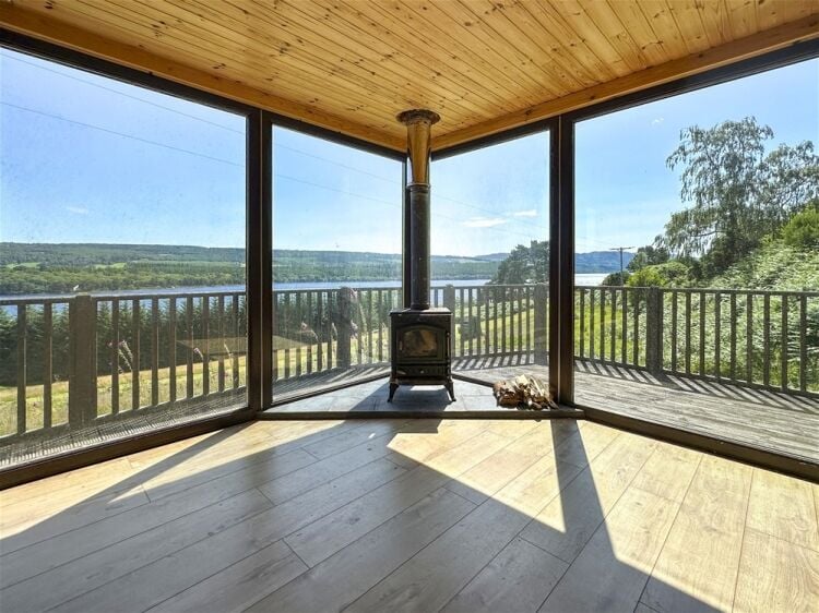 Loch Ness View Croft and Westfield Croft Photo 14