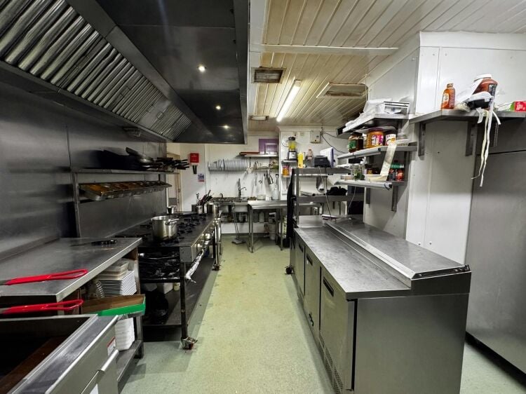 60 cover Indian Restaurant with Huge Potential Photo 14