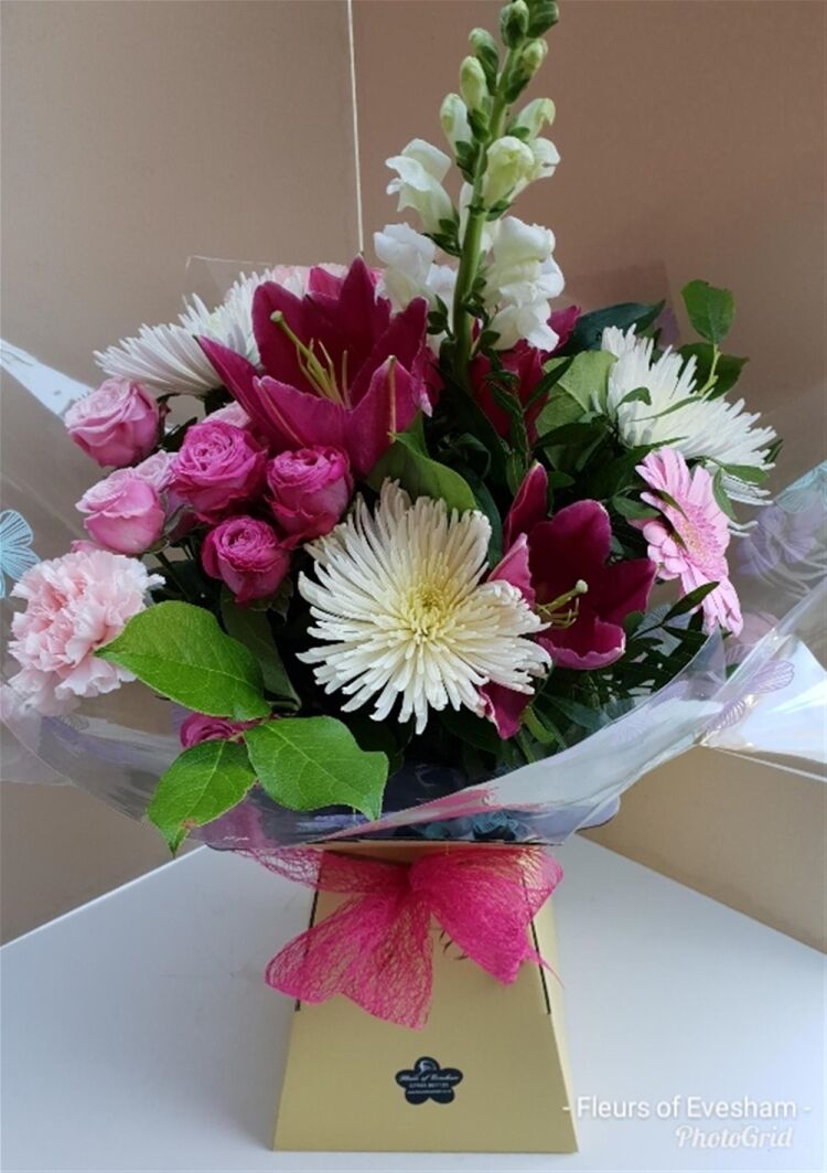 FLORIST AND GIFT BOUTIQUE