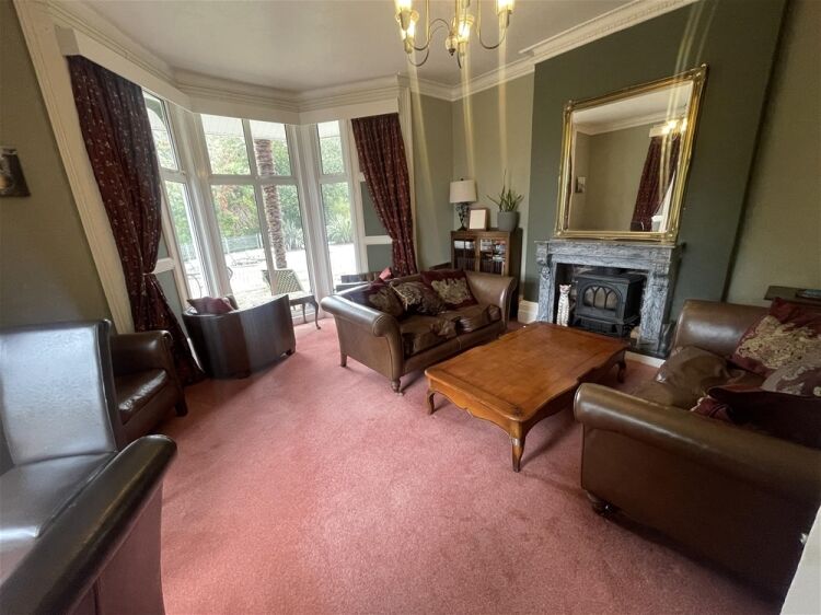 Georgian Country House Hotel For Sale For Sale in Bridport Photo 14