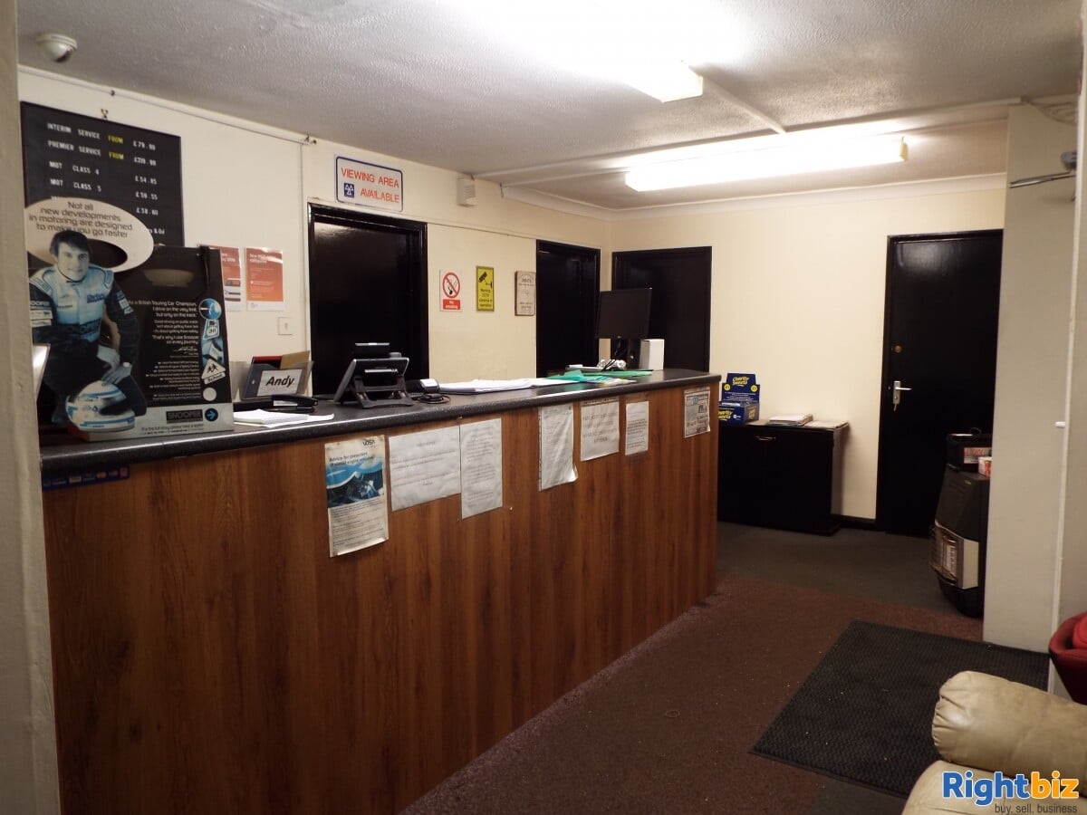 MOT GARAGE CLASSES 4, 5 & 7, SERVICING, REPAIRS. PLUS CAR SALES BUSINESS GOSPORT HAMPSHIRE Photo 15