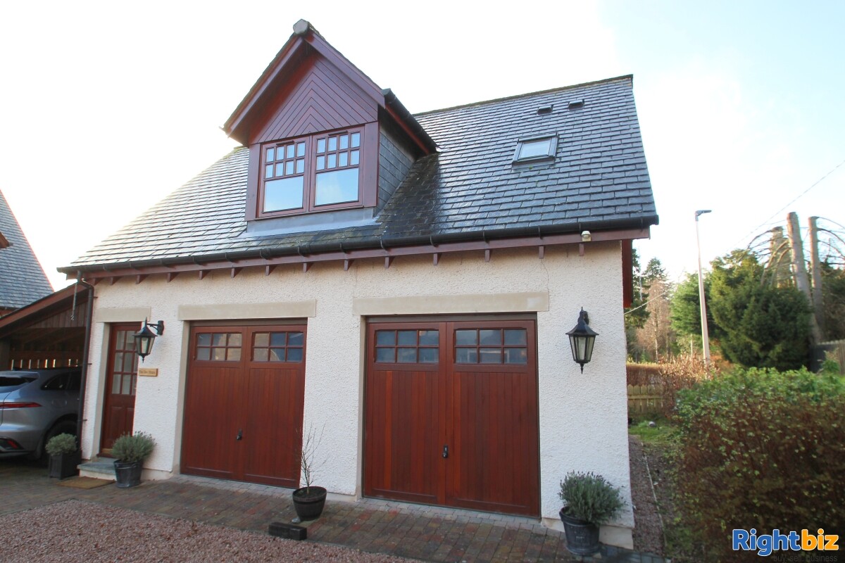 Luxurious Guest House for Sale in the Heart of the Highlands Photo 15