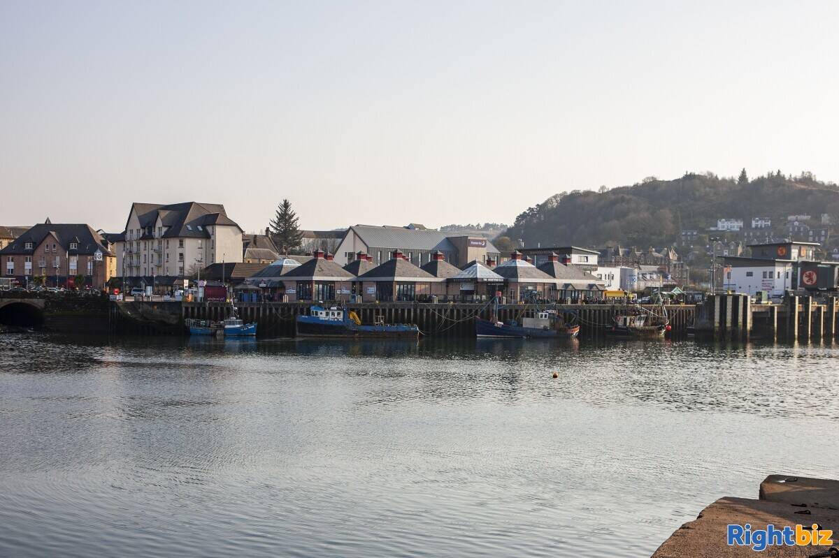 Thriving Fully Licenced Restaurant In Oban Leasehold Photo 15