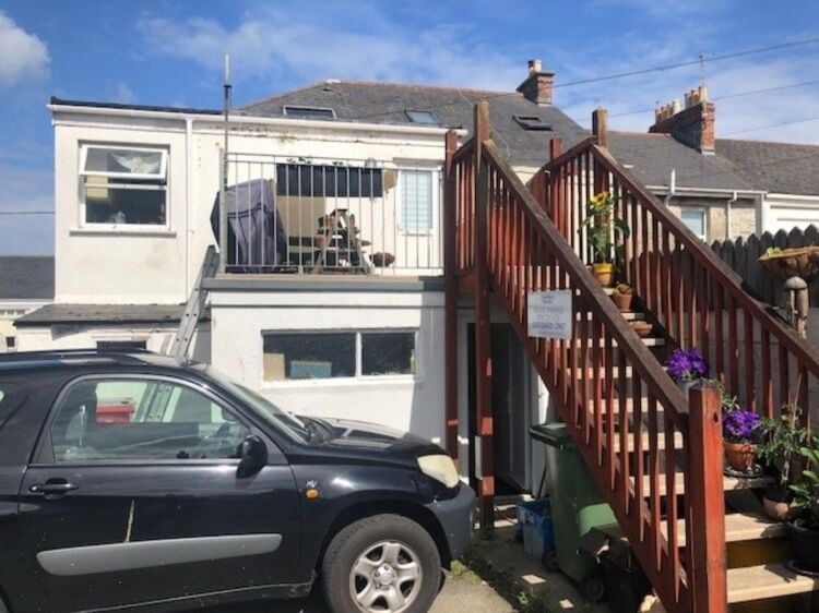 Freehold Investment Opportunity Located In Hayle