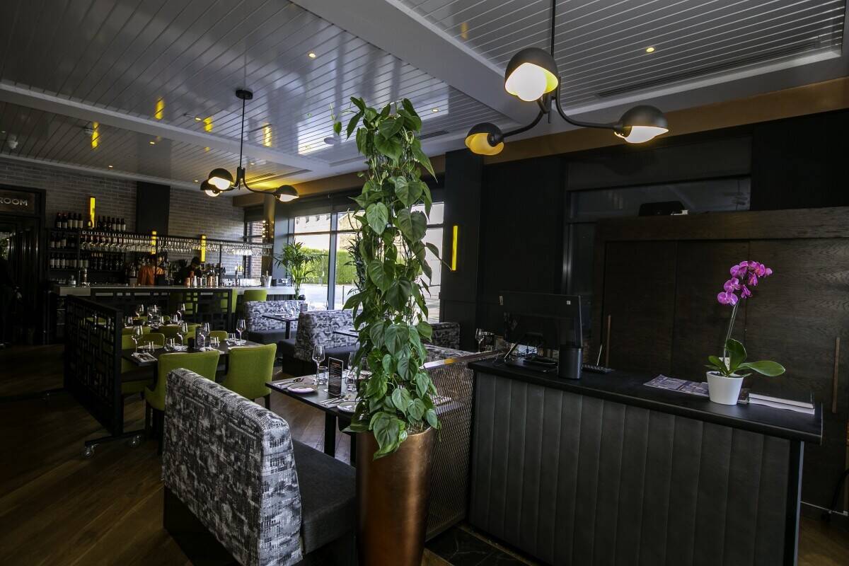 Indian Fusion Restaurant for Sale in Hale Barns, Altrincham, Cheshire Photo 15