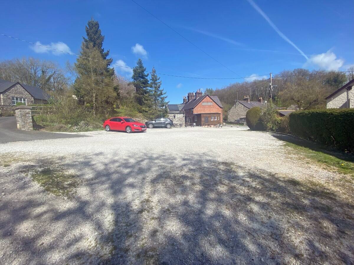 FLINTSHIRE - WET LED VILLAGE PUB WITH PLANNING PERMISSION Photo 15