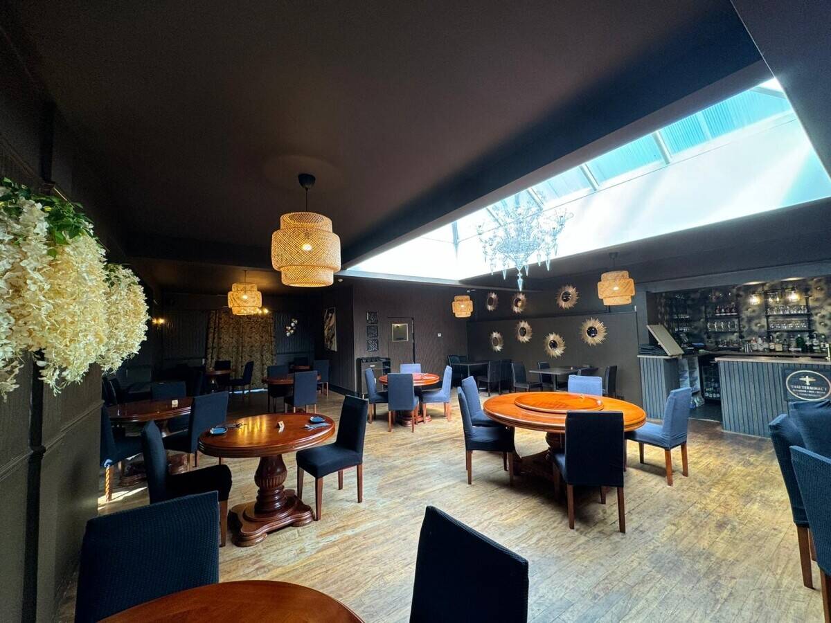 Fully furnished busy restaurant for sale Photo 15