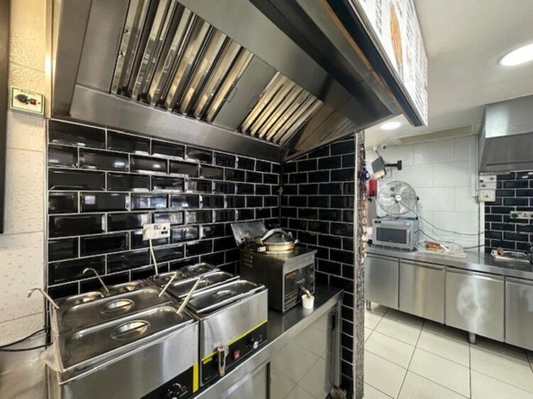 Leasehold Fish & Chip Takeaway Located In Pelsall, Walsall Photo 15