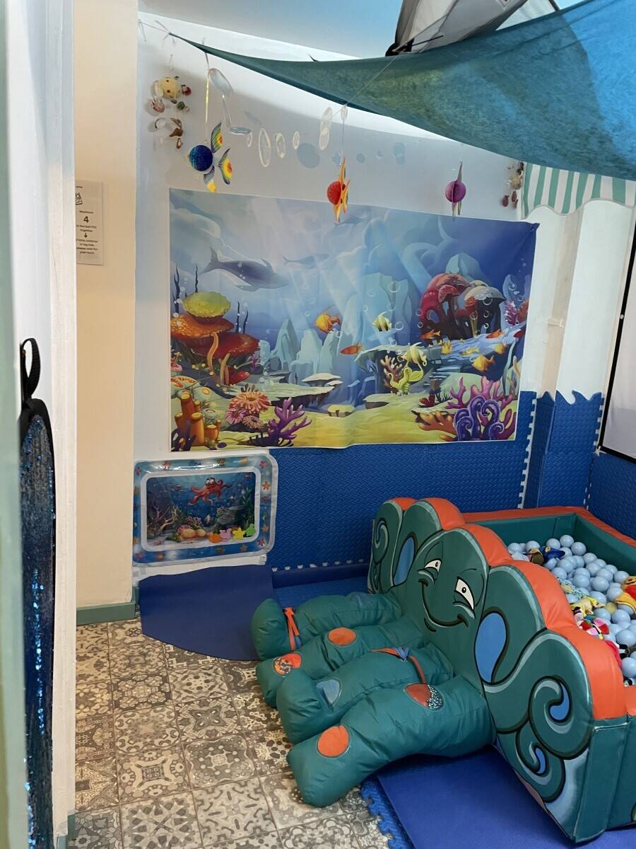 Play Cafe or Cafe