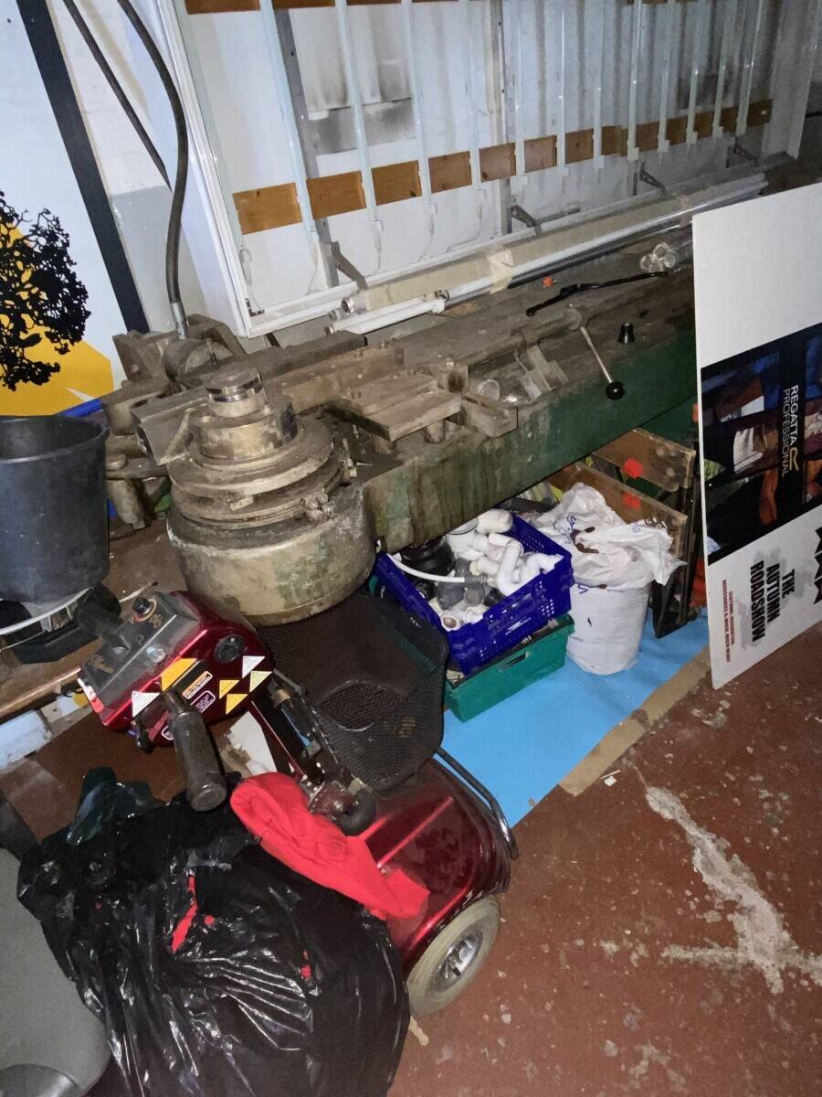 Clothing wholesaler for sale with stock/machinery included