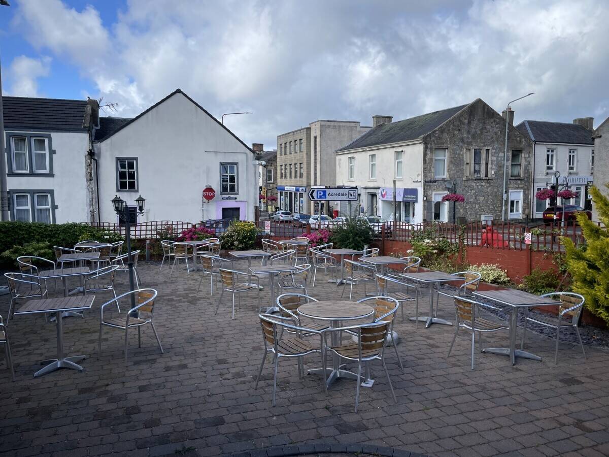 Italian Restaurant in Bathgate for sale, licensed, trading, beer garden, fully fitted Photo 15