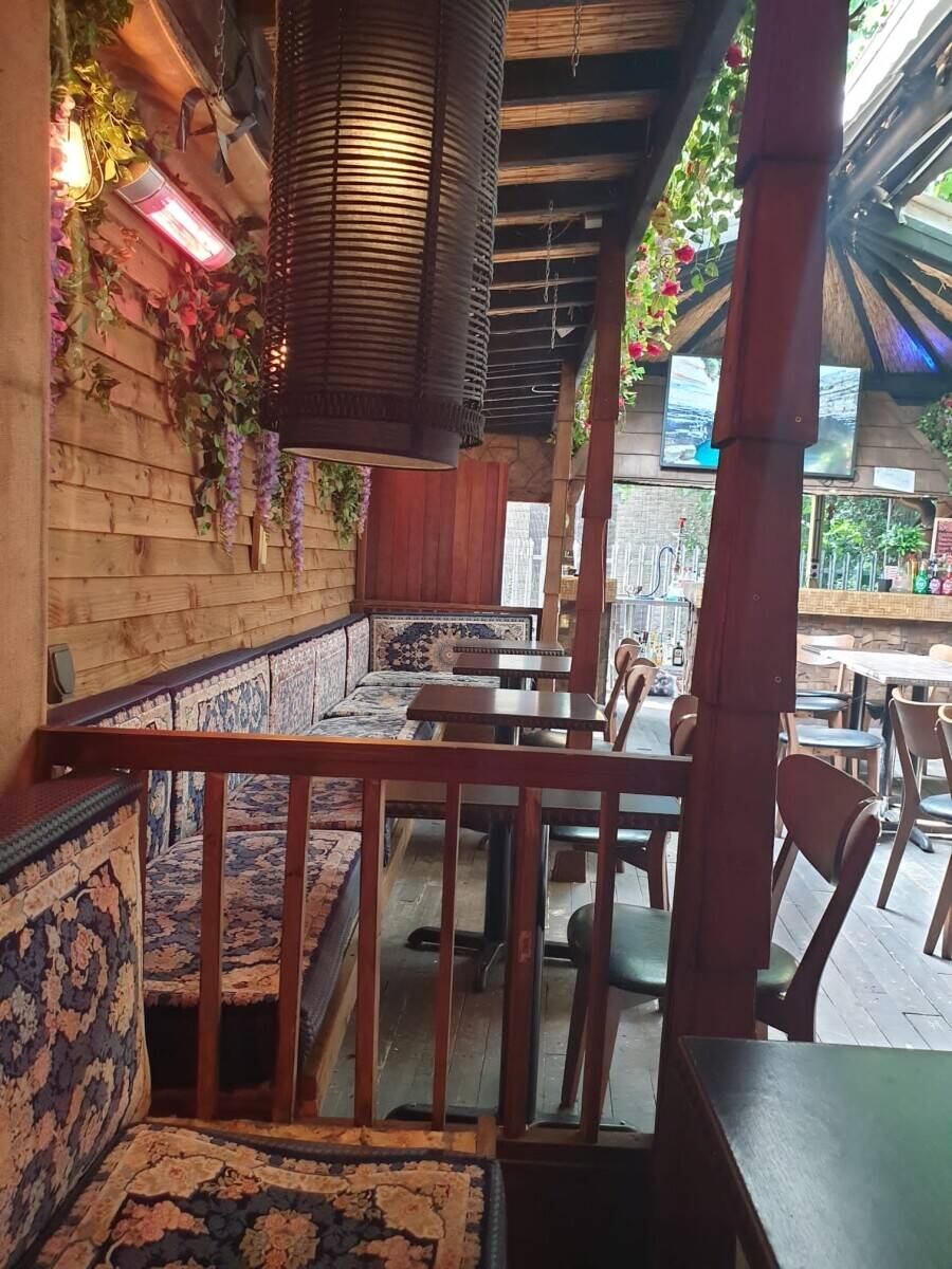 Highly rated restaurant in Surrey and shisha bar Photo 15