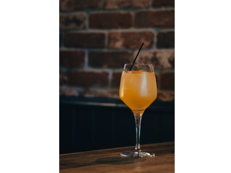 Popular & Established Cocktail Bar For Sale