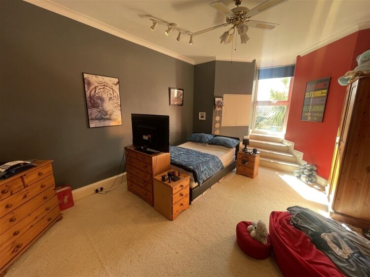 Timeless & Elegant Victorian Guest House with Spacious Owners Accommodation For Sale in Torquay