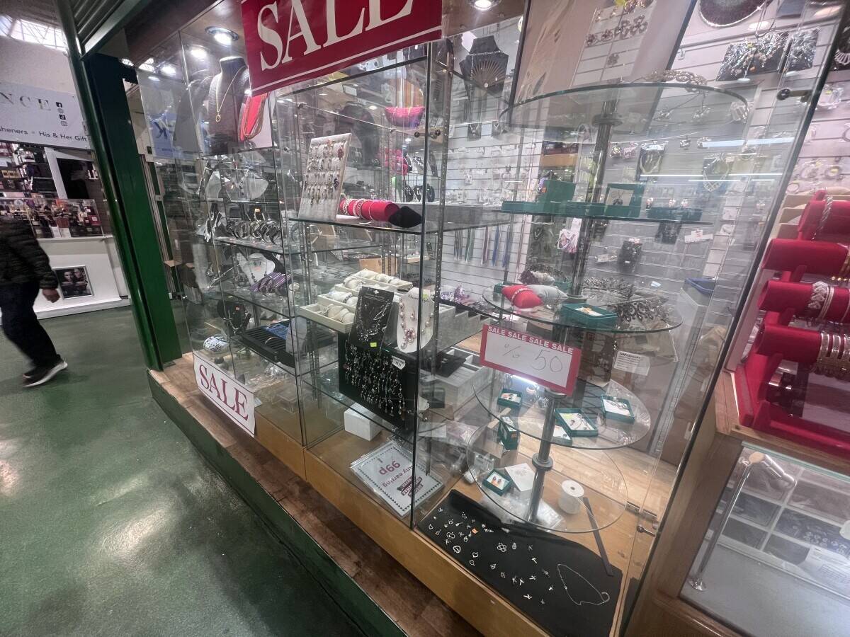 Fashion Jewellery Shop for Sale