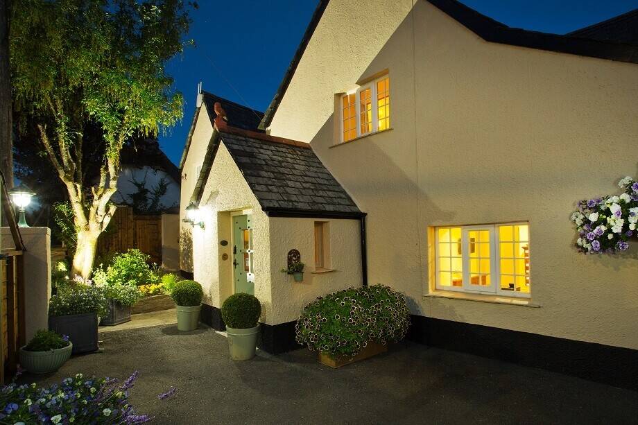 Immaculate Detached Guest House With 5 Ensuite Letting Rooms & 2 Bedroom Owners Accommodation Photo 15