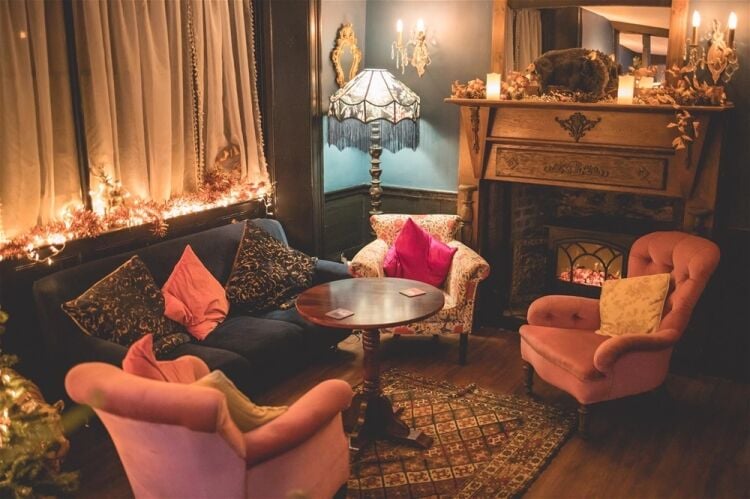 An Historic Somerset Landmark with a Modern Twist For Sale in Bridgwater Photo 15