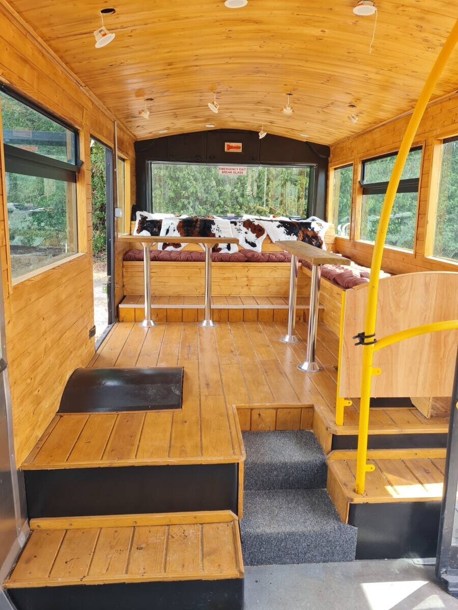 Versatile Catering Bus Conversion - Low Mileage Photo 14