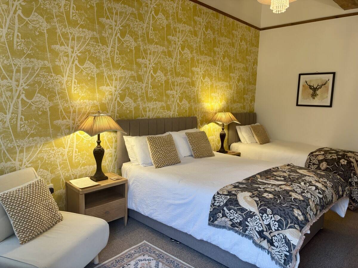 Freehold Bed & Breakfast, Restaurant & Bar