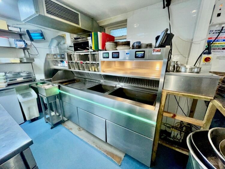 Leasehold Fish & Chip Restaurant Located In St Ives, Cornwall Photo 15