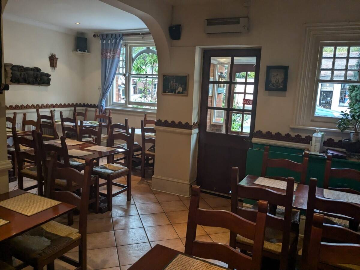 Lease hold Thai Restaurant for sale in Tadworth, surrey Photo 15