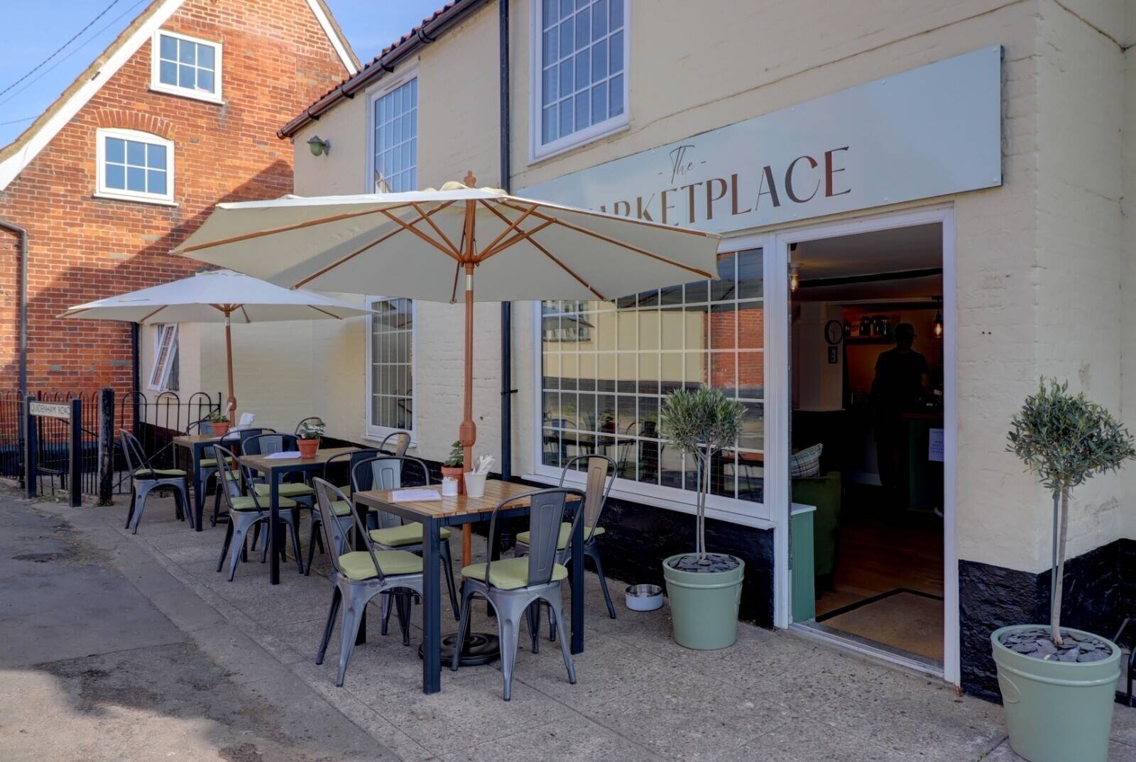 Coffee shop and bistro for sale Photo 14