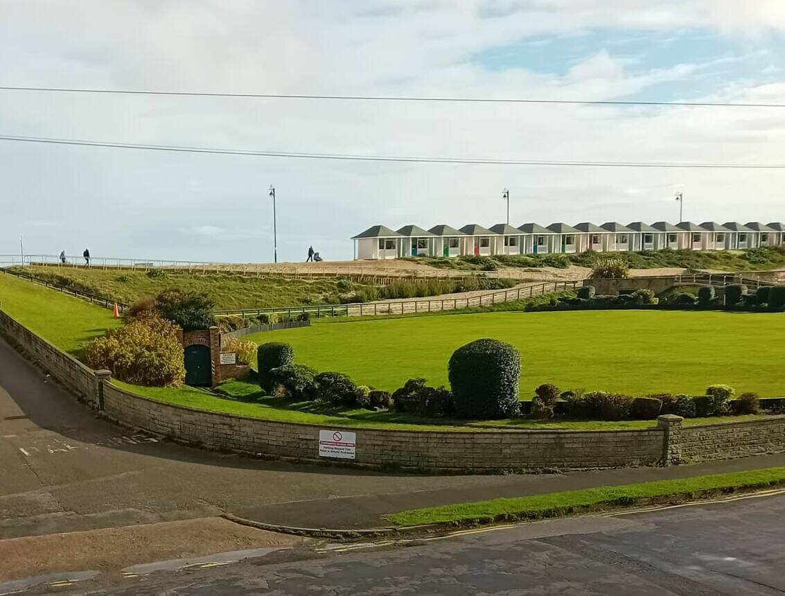 LINCOLNSHIRE COAST - 7 BEDROOM GUEST HOUSE CLOSE TO THE SEAFRONT