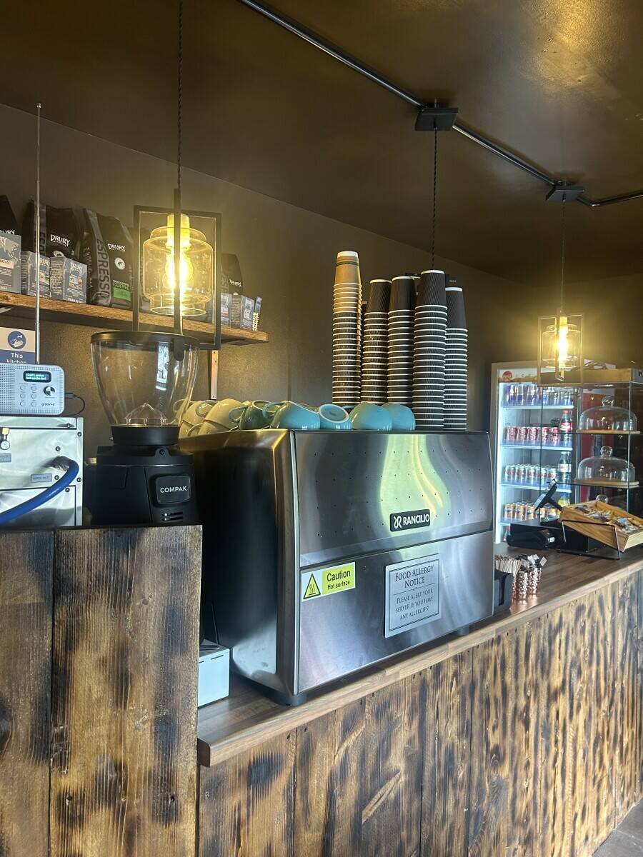 Brew house coffee shop Photo 14