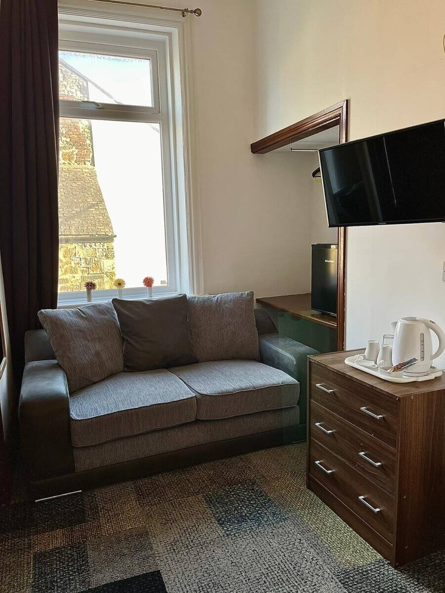 Hotel for sale in Birtley Tyne and Wear Photo 15