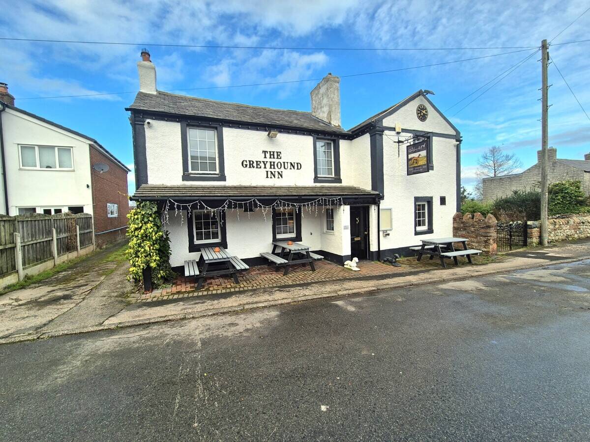 CUMBRIA - VILLAGE PUB WITH RESTAURANT LOCATED OFF THE A6 Photo 15