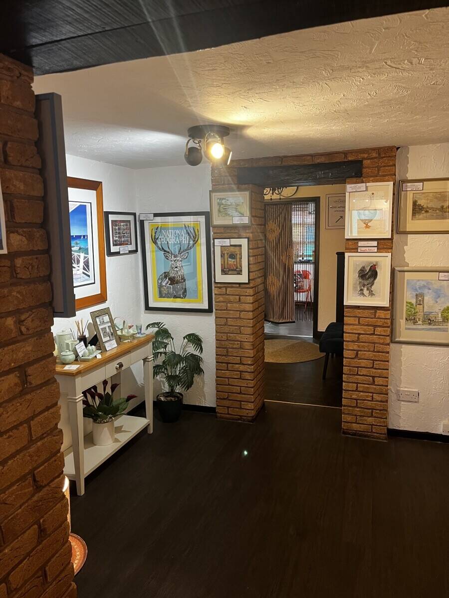 Art gallery & Antiques for sale in Tamworth Staffordshire
 Photo 15