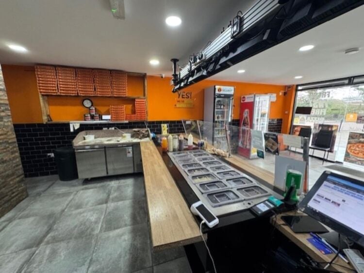 Leasehold Pizza Takeaway Franchise Located In Finham, Coventry