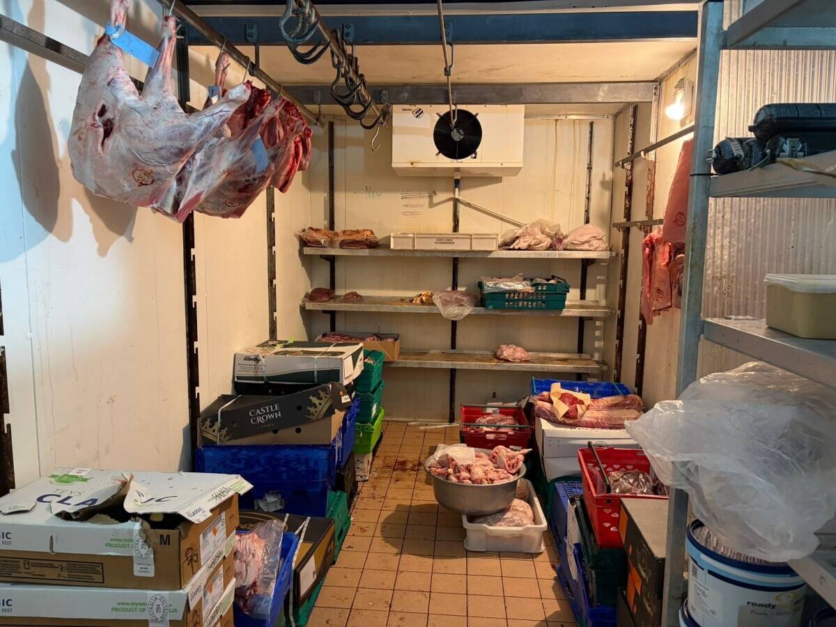 Very Well-Known, Thriving and Lucrative Butchers Photo 15