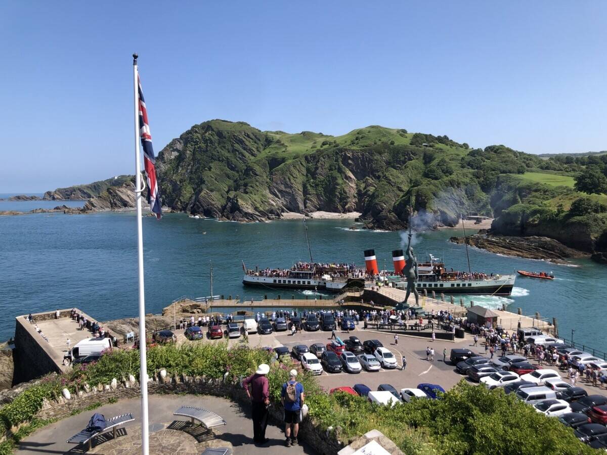 Award Winning & Unique Aquarium with Cafe & Gift Shop - North Devon Seaside Town