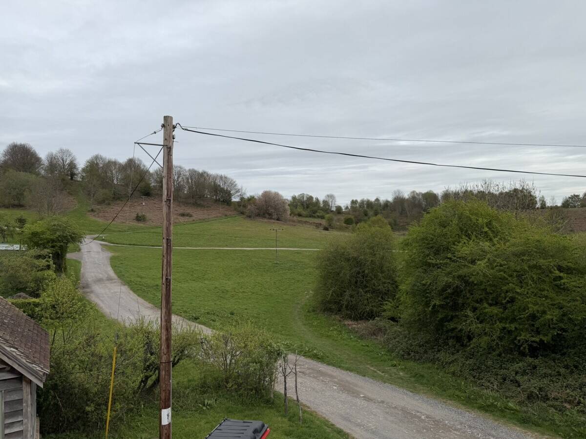HEREFORDSHIRE/WORCESTERSHIRE BORDER – 16TH CENTURY THATCHED PUB AND RESTAURANT OVERLOOKING OUSTANDIN