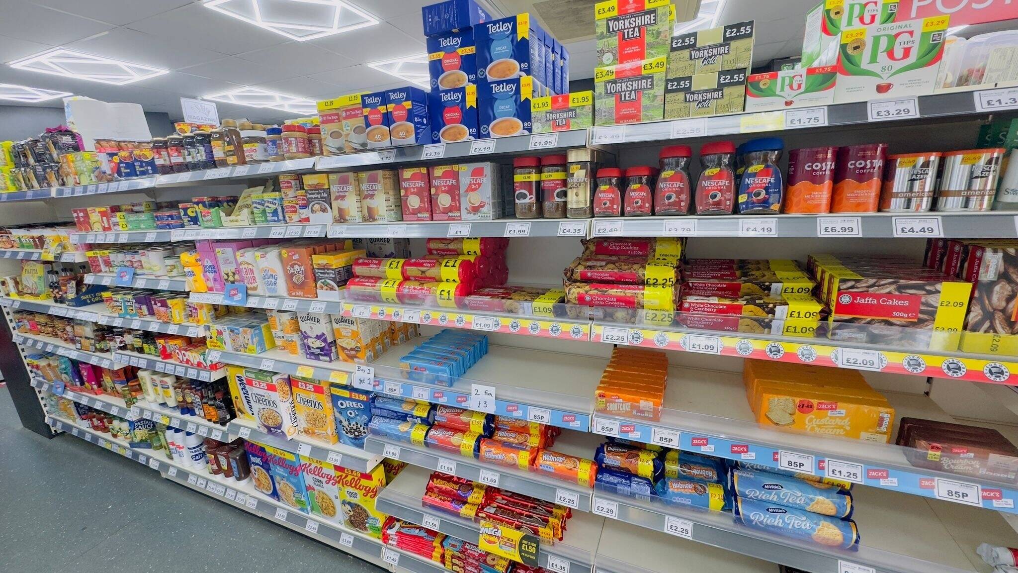 Post office/off licence for sale in near hinckly Photo 15