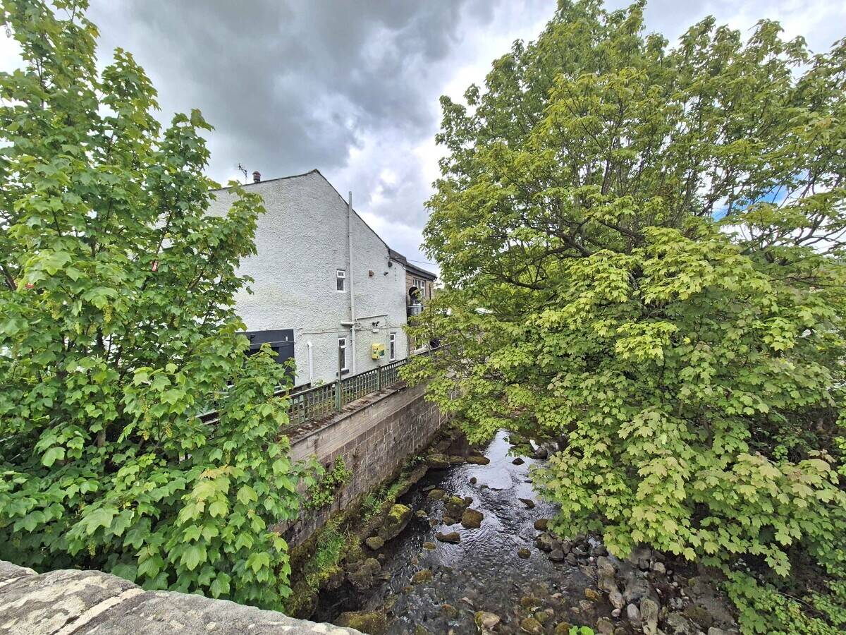 NORTH YORKSHIRE - COUNTRY PUB IN THE HEART OF THE YORKSHIRE DALES OFFERING LETTING ACCOMMODATION Photo 15